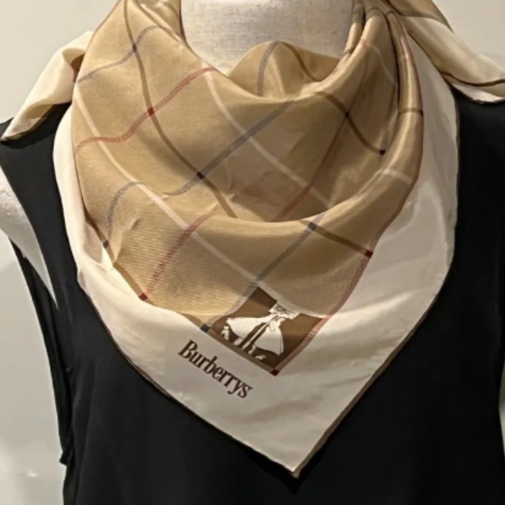 ❤️RARE VINTAGE BURBERRYS NOVA CHECK Window Pane Silk Scarf Italy